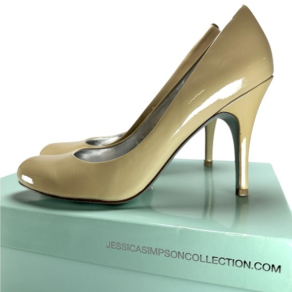 J.S. Oscar by JESSICA SIMPSON Beige Dove/Smooth Patent Leather HIGH HEEL 7.5M - Picture 3 of 7
